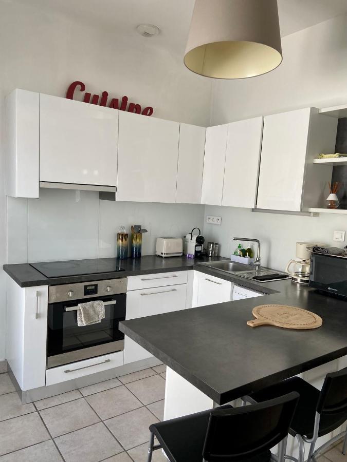 Agreable Maison De Ville Avec Une Belle Terrasse Anglet Eksteriør billede