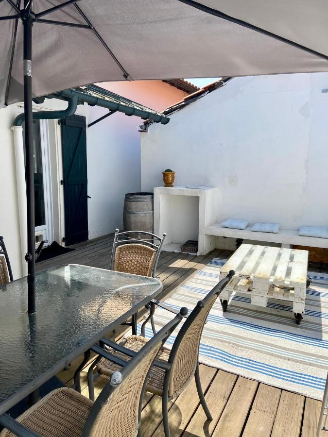 Agreable Maison De Ville Avec Une Belle Terrasse Anglet Eksteriør billede