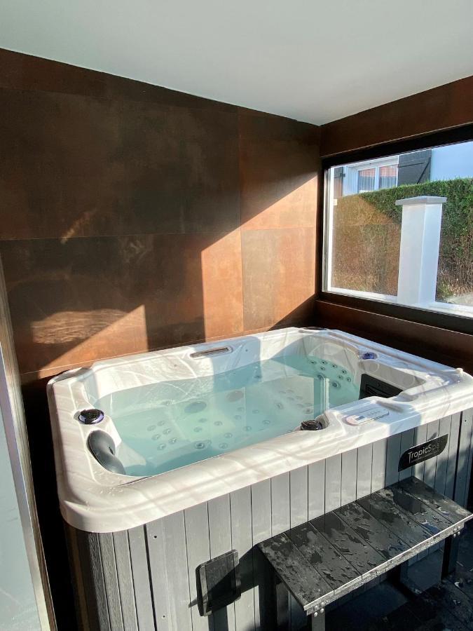 Agreable Maison De Ville Avec Une Belle Terrasse Anglet Eksteriør billede